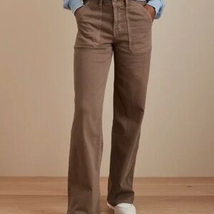 American Eagle Dreamy Drape Woven Super Hi Rise
Baggy Wide Leg Pants, Size 2